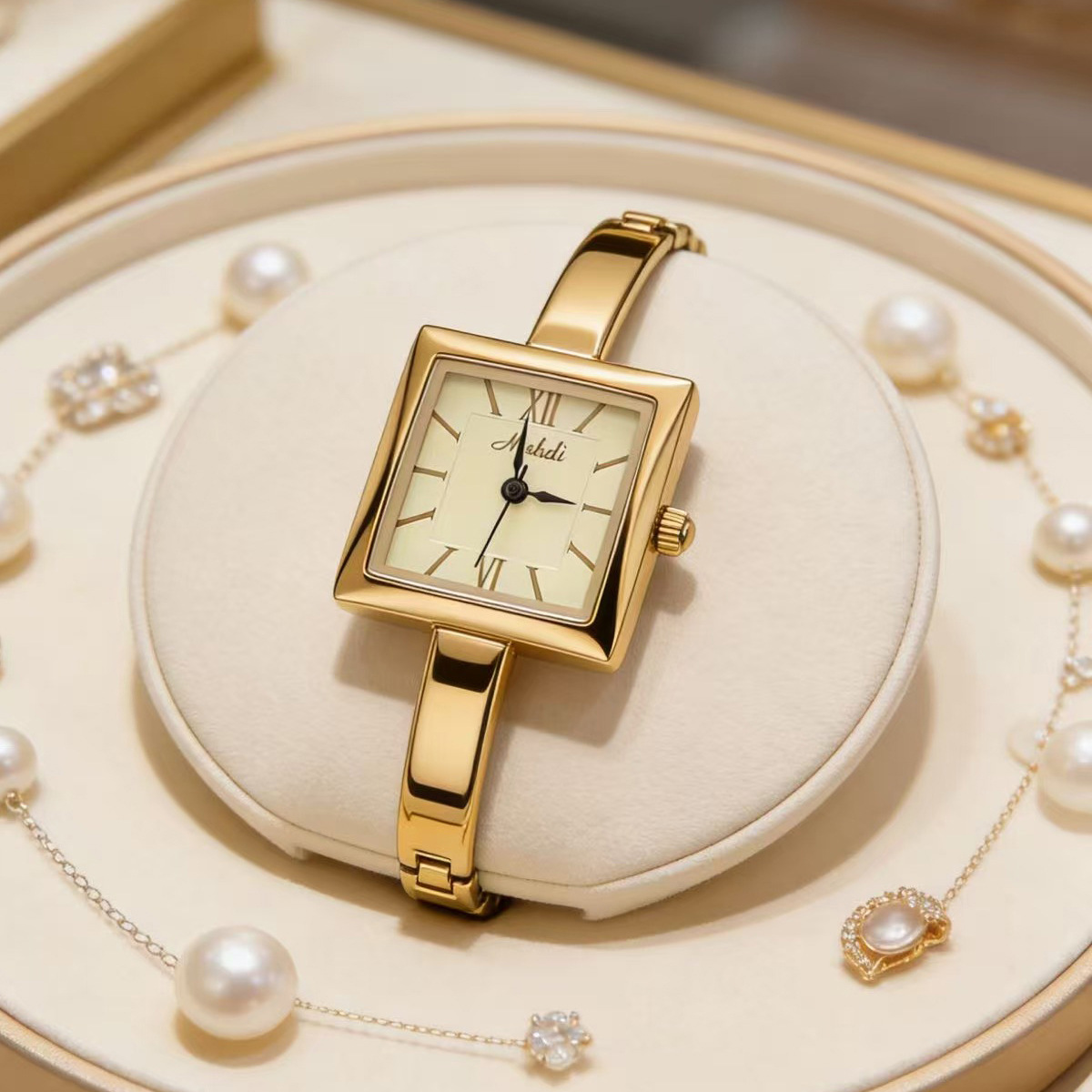 Jewelry And Watches Luxury Brand - ساعة يد نسائية فاخرة لعام 2026