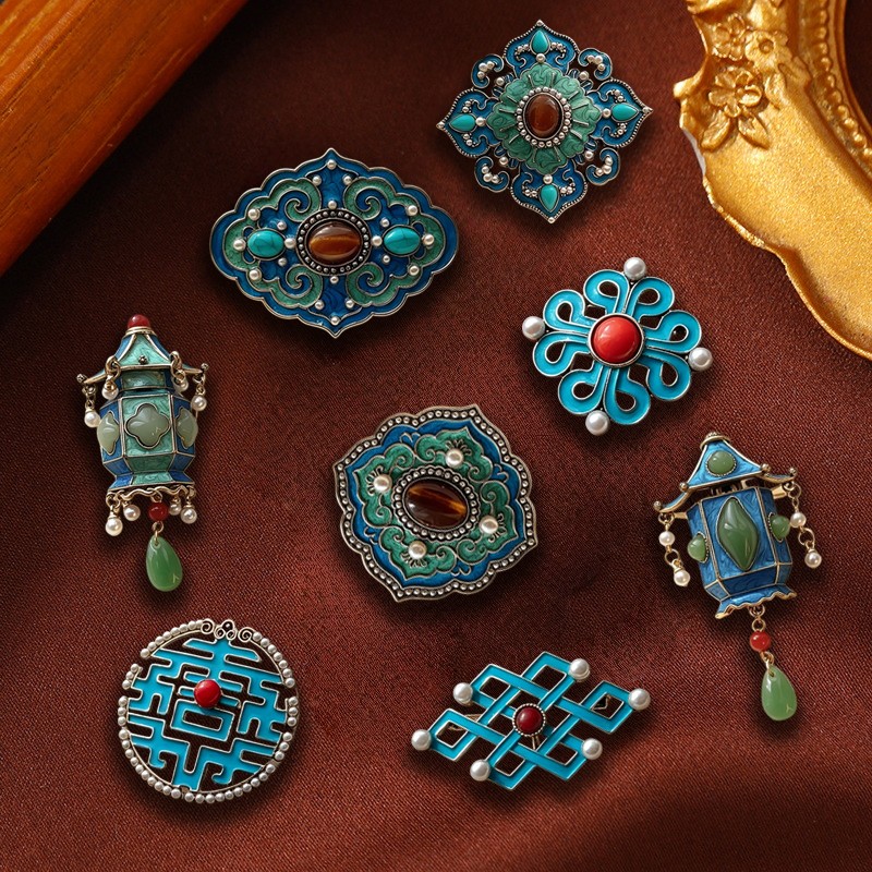 بروش زهور من التوباز الأزرق بت - مراجعة Vintage Brooch Pin وسعره
