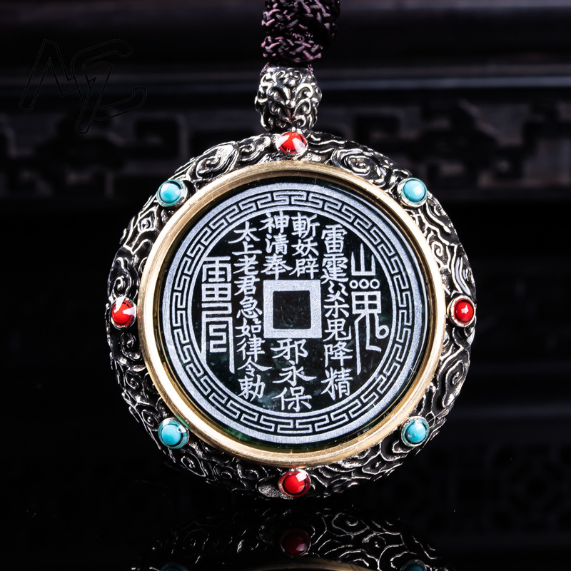 الزمرد الطبيعي البورمية اليشم  - مراجعة Jewelry & Watches Sp Z Oo Opinie وسعره